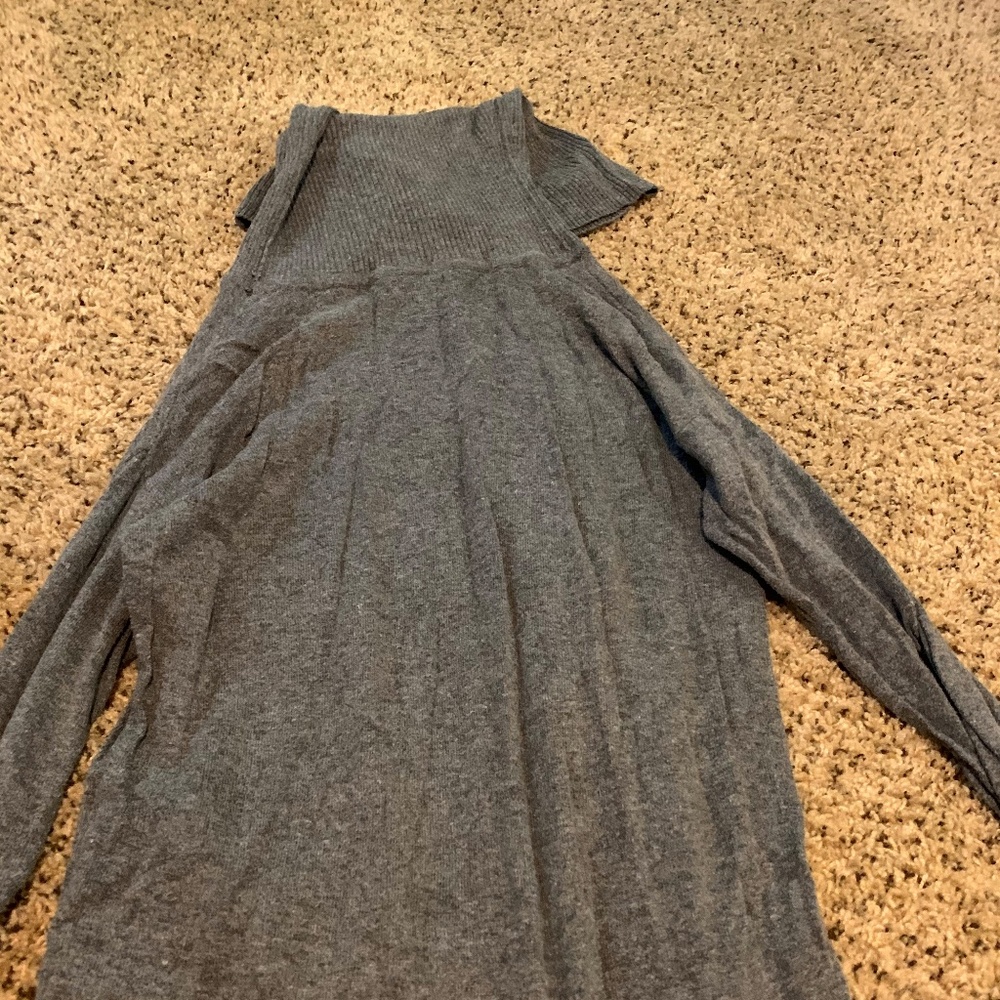 Gap mock neck sweater